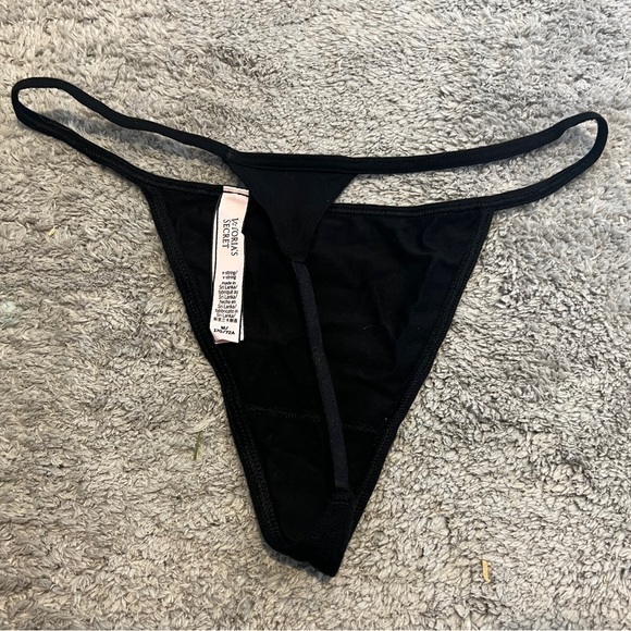 New Victorias Secret Thong - Picture 2 of 2